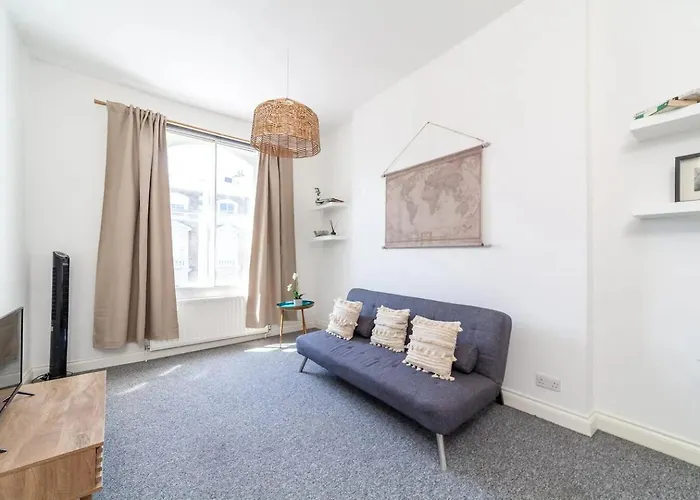 Central 1Br Flat In Notting Hill, 1Min To Tube