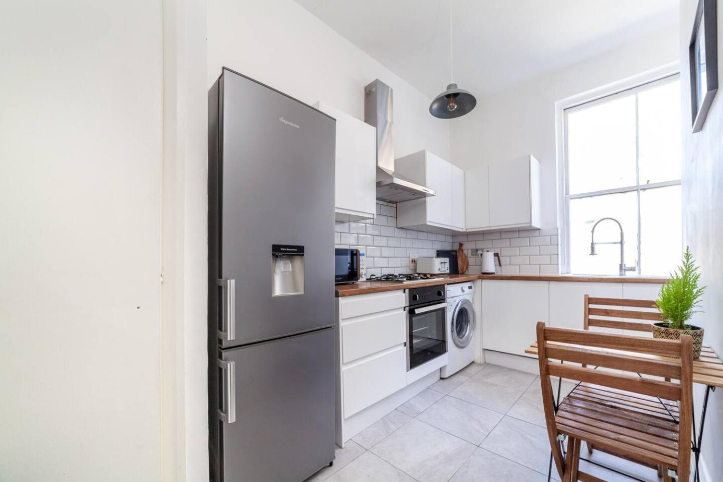 1br Flat In Notting Hill, 1min To Tube Appartamento
